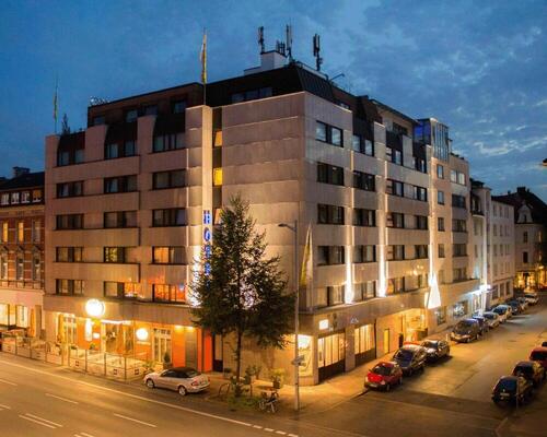 5 Gehminuten vom Messezentrum liegt das 4 Sterne Ringhotel Drees in Dortmund