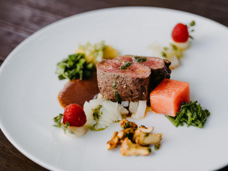 Dekoration im Restaurant des 3 Sterne Superior Hotel Ringhotel Johanniterbad in Rottweil